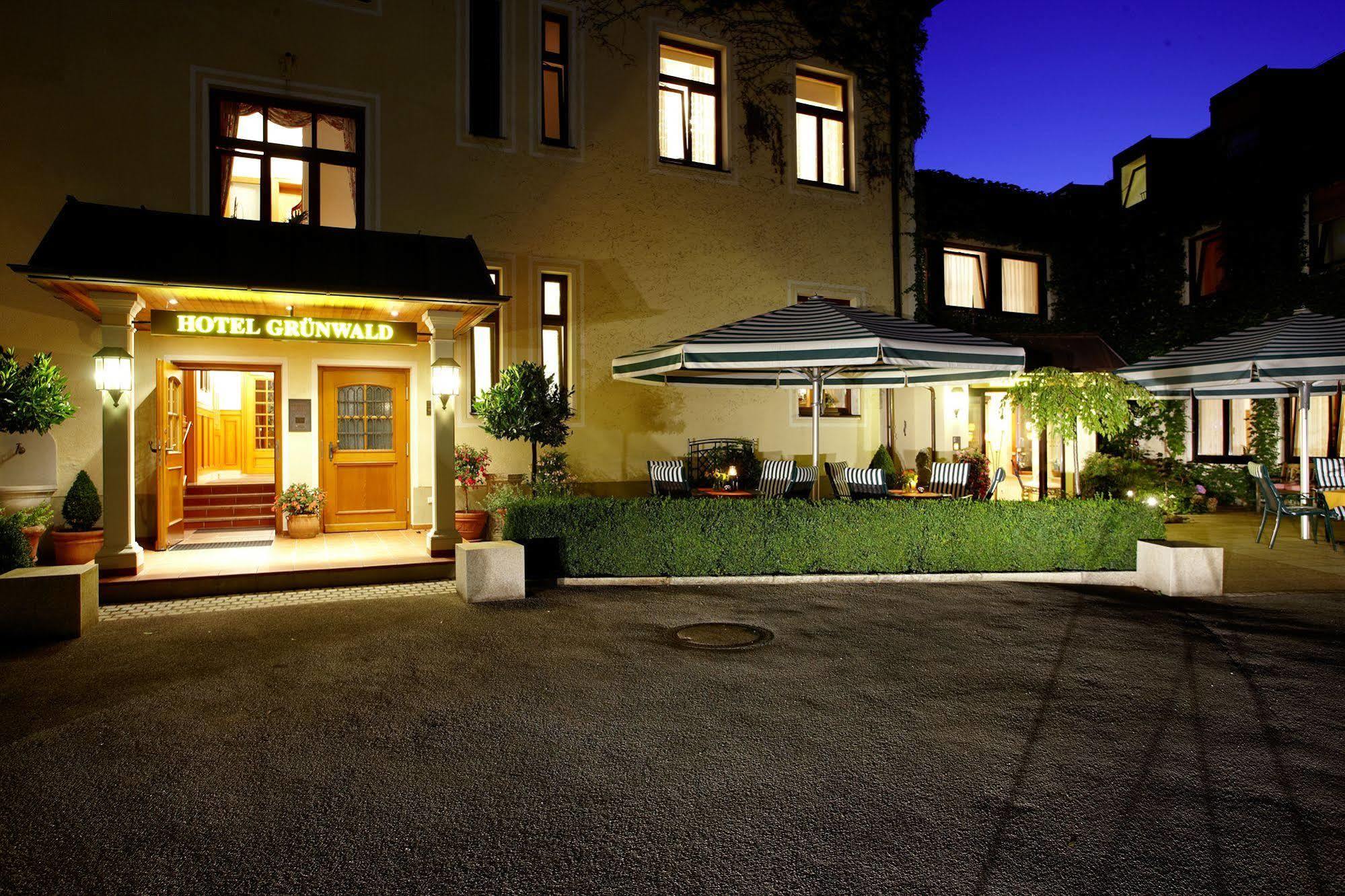 Hotel Gruenwald Munich Exterior photo